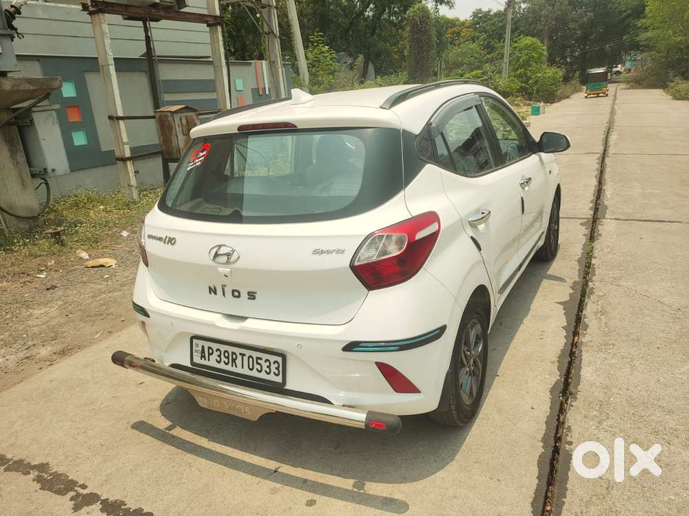 Hyundai Grand I10 Nios Amt Sportz, 2022, Petrol