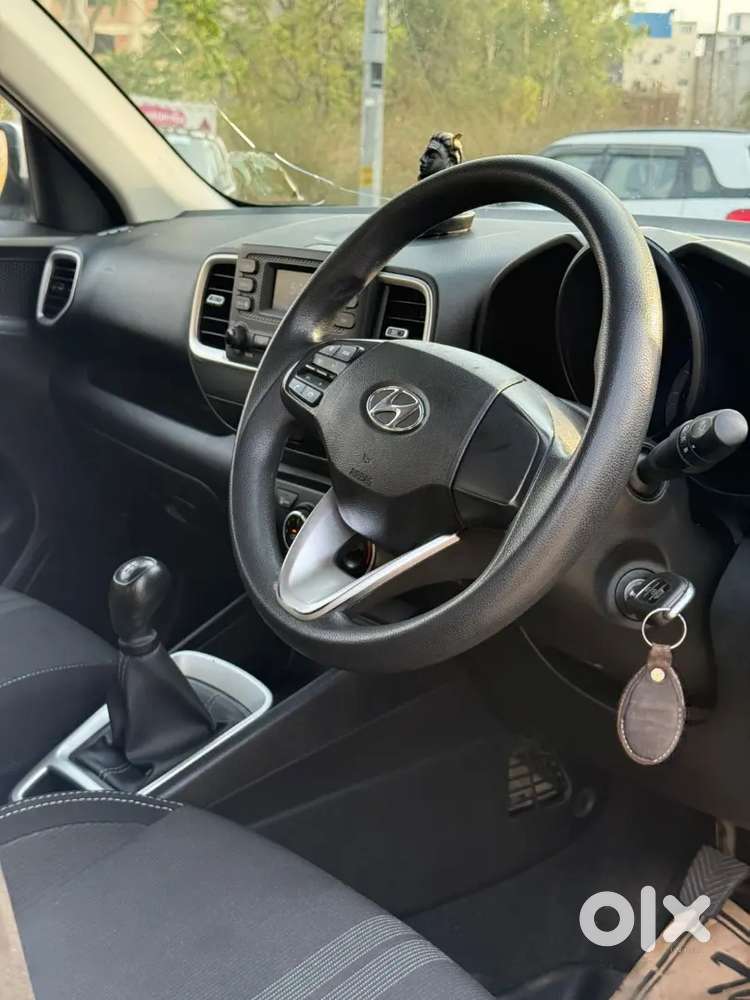 Hyundai Venue 2019 Cng