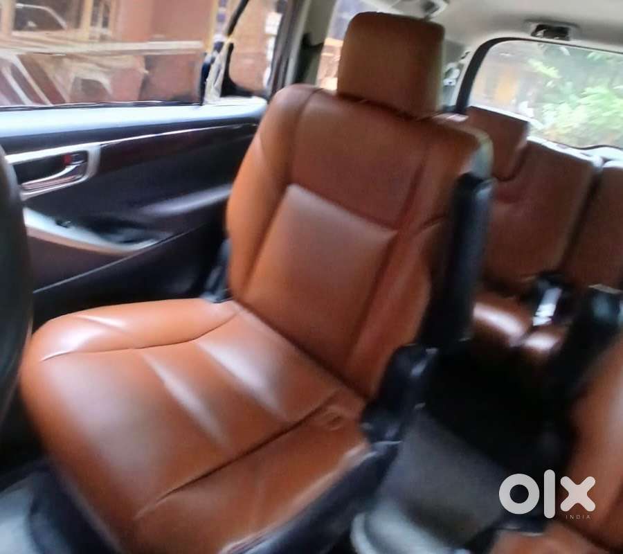 Toyota Innova Crysta 2017 Diesel Well Maintained