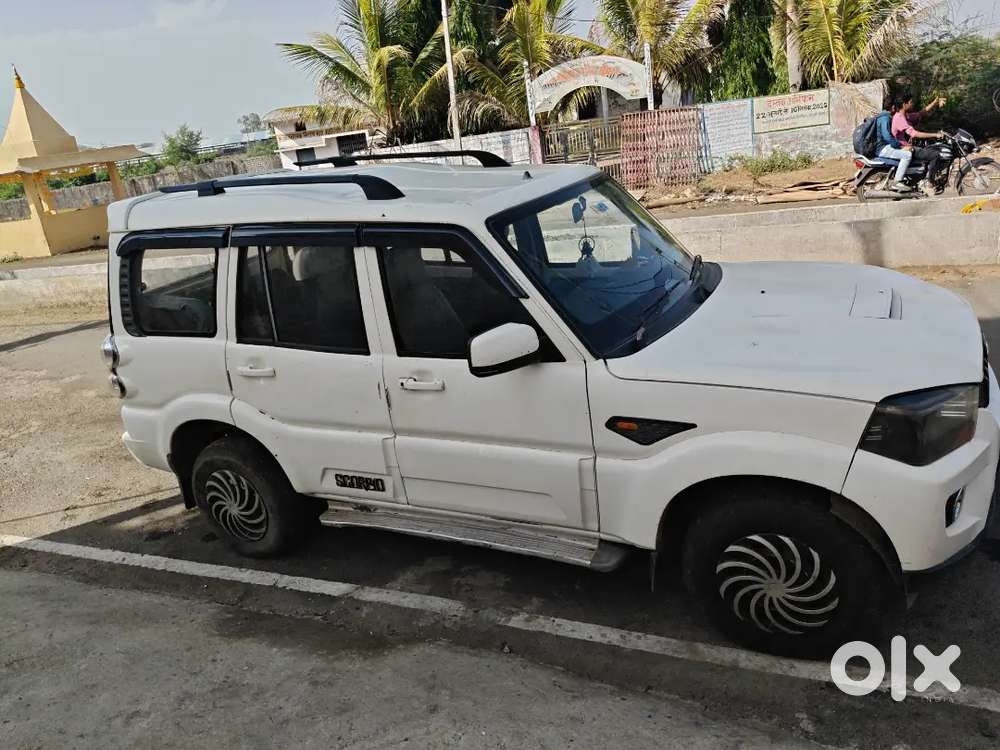 Mahindra Scorpio 2015
