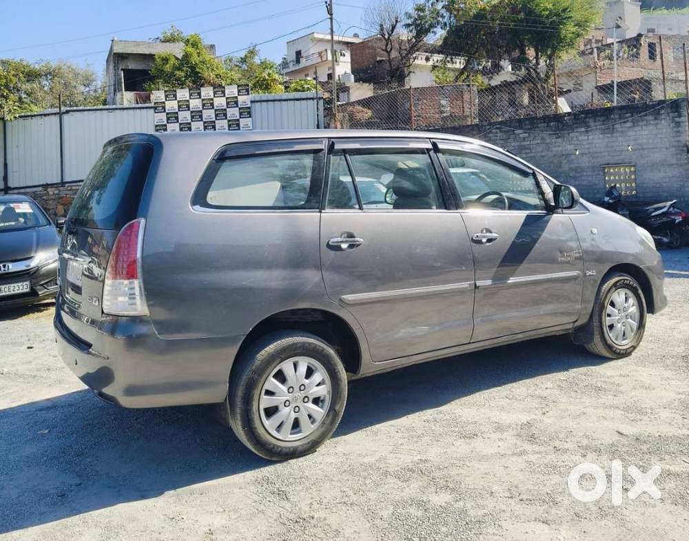Toyota Innova 2.5 V 7 Str, 2010, Diesel