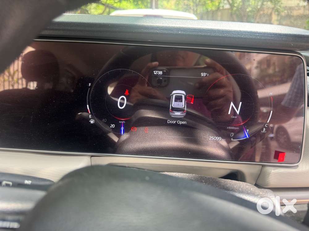 Brand New Showroom Condition Xuv 700 Ax3 Manual