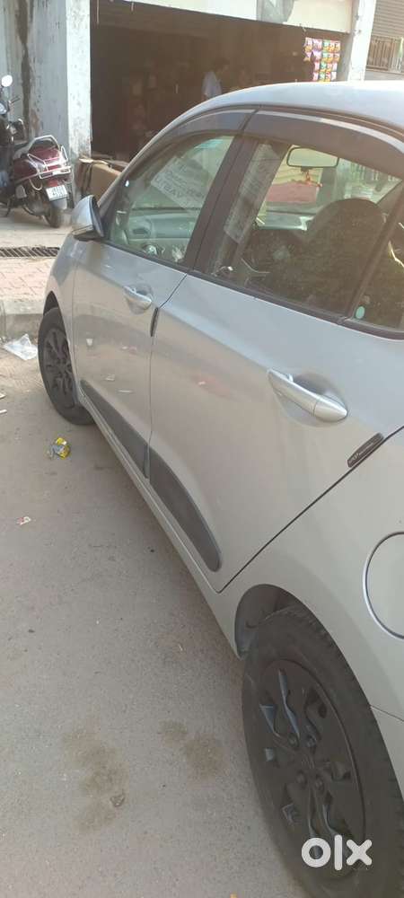 Hyundai Xcent Petrol Manual 2018