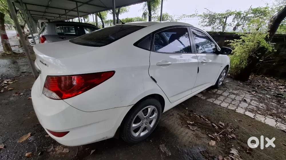 Hyundai Verna 1.6 Vtvt 2011