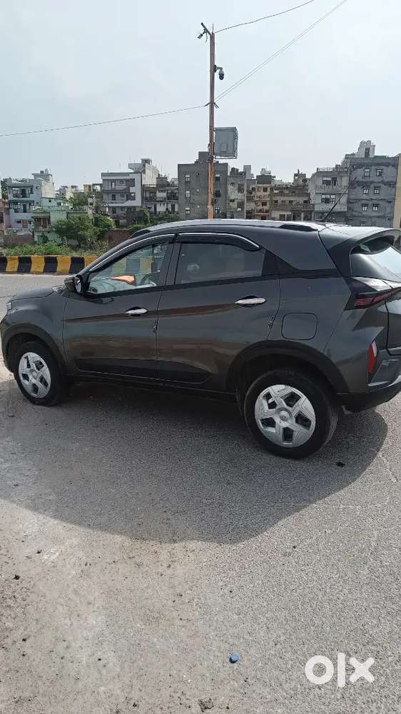 Tata Nexon Smart Plus 2025