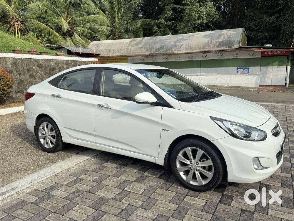 Hyundai Verna 1.6 Sx (o) Vtvt, 2013, Petrol
