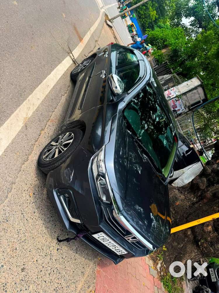 Honda Amaze 2023 Petrol Automatic Top Model 1st Owner