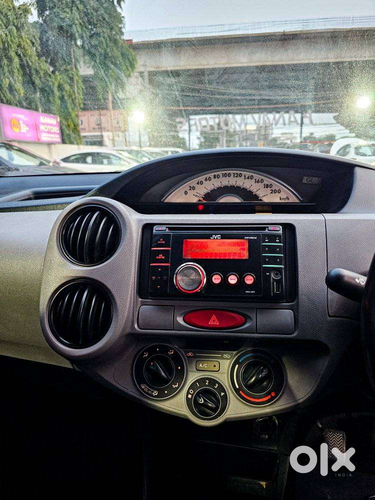 Toyota Etios Xclusive Petrol, 2011, Petrol