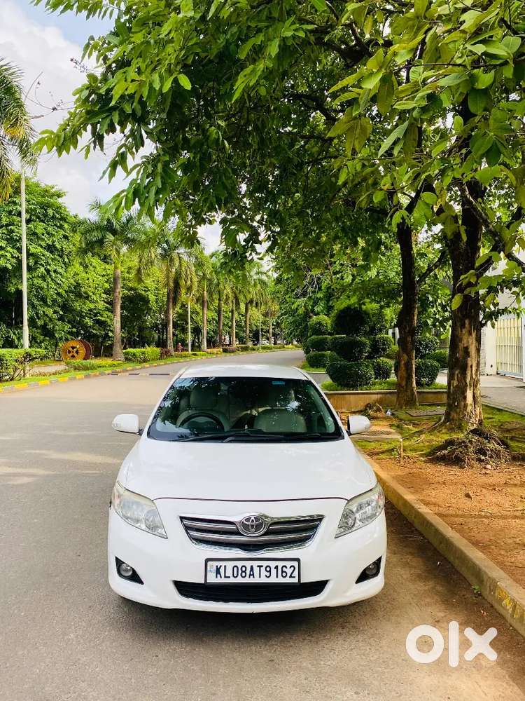 Toyota Corolla Altis 2011