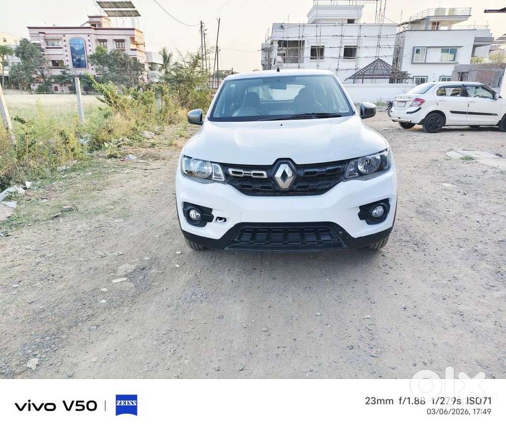 Renault Kwid 1.0 Rxt 02 Anniversary Edition, 2017, Petrol