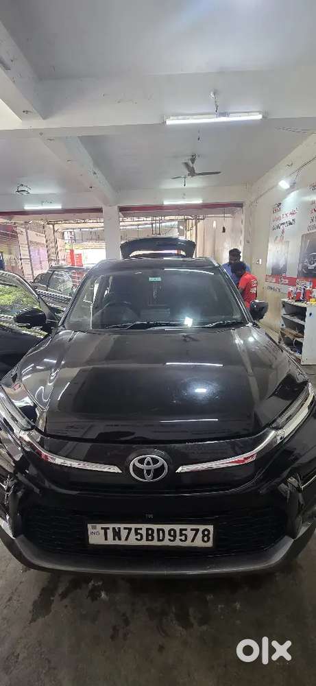 Toyota Urban Cruiser 2024 V Hybrid Edition