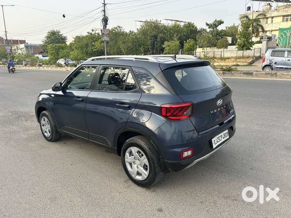 Hyundai Venue S 1.2 Petrol, 2021, Petrol