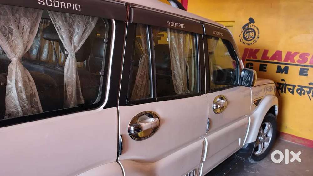 Mahindra Scorpio 2016