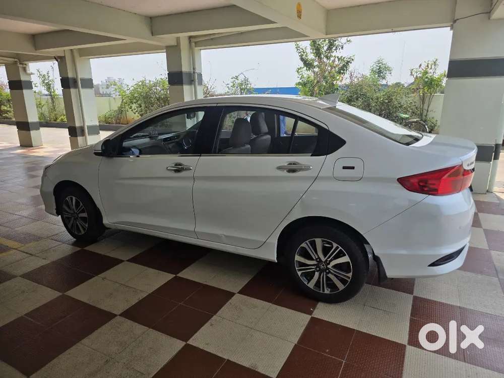 Honda City 2022 Petrol 77000 Km Driven