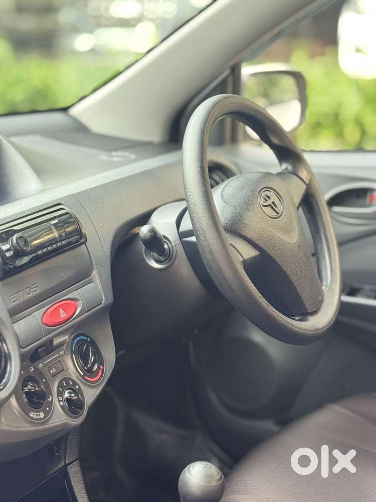 Toyota Etios Liva 2013-2014 G, 2013, Petrol