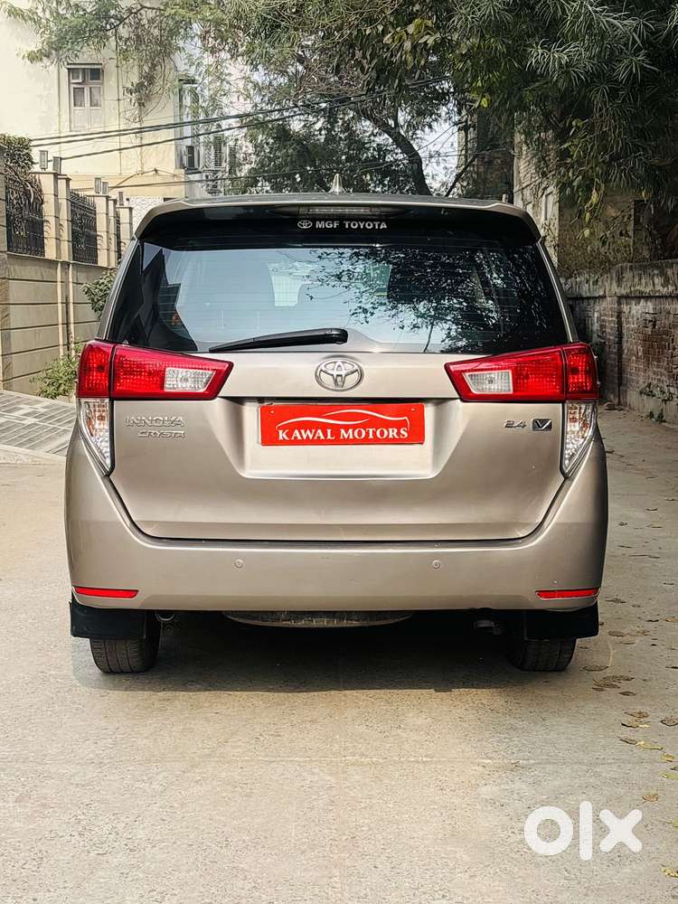 Toyota Innova Crysta