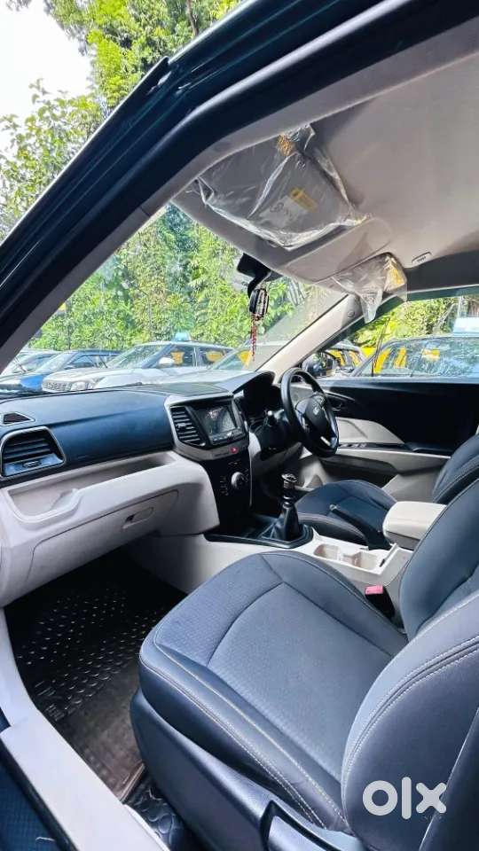 Mahindra Xuv300 W6, 2019, Petrol