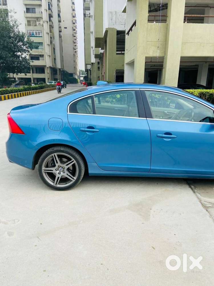 Volvo S60 Momentum 2016 Car
