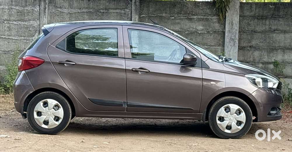 Tata Tiago 1.2 Revotron Xta, 2017, Petrol