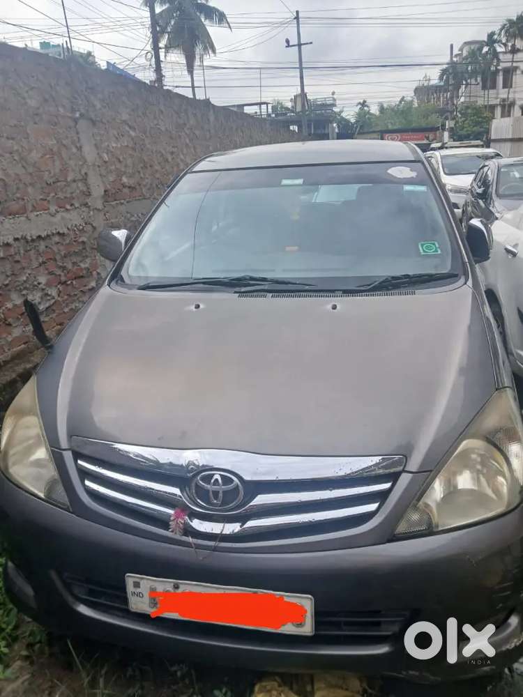 Toyota Innova 2011 Diesel 7