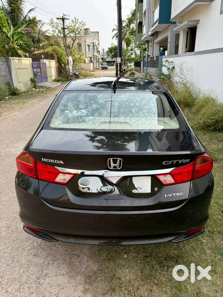 Honda City 4th Gen 1.5 V I-vtec Mt  Golden Brown Metallic