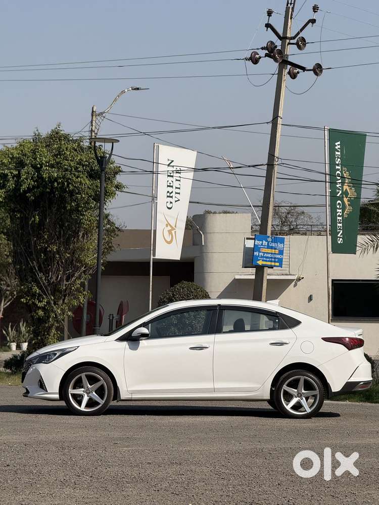 Hyundai Verna 1.5 Sx Diesel Mt, 2022, Diesel