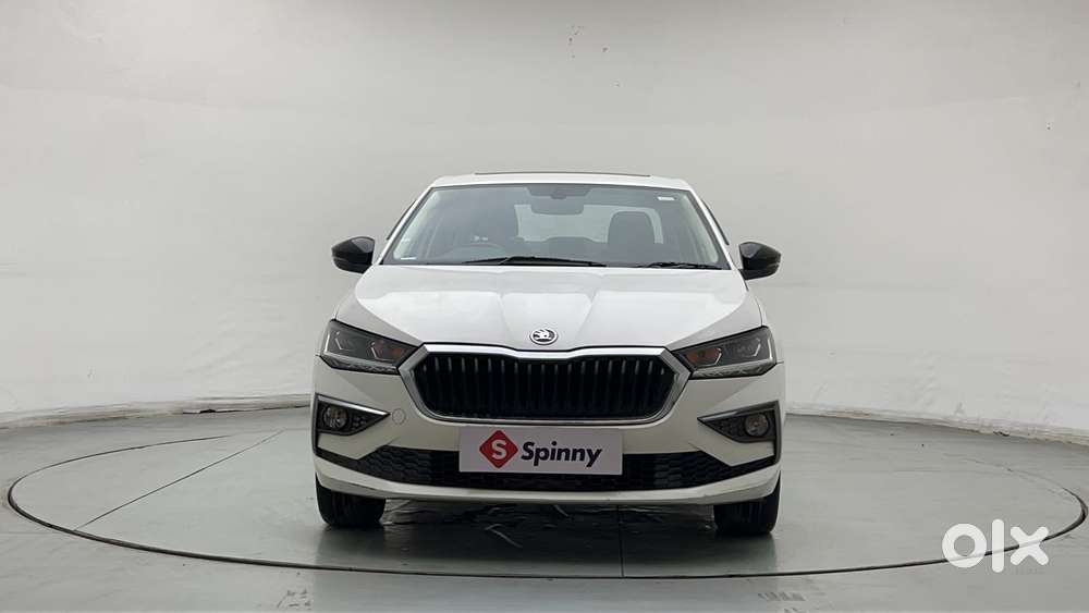 Skoda Slavia Style 1.0l Tsi At, 2022, Petrol