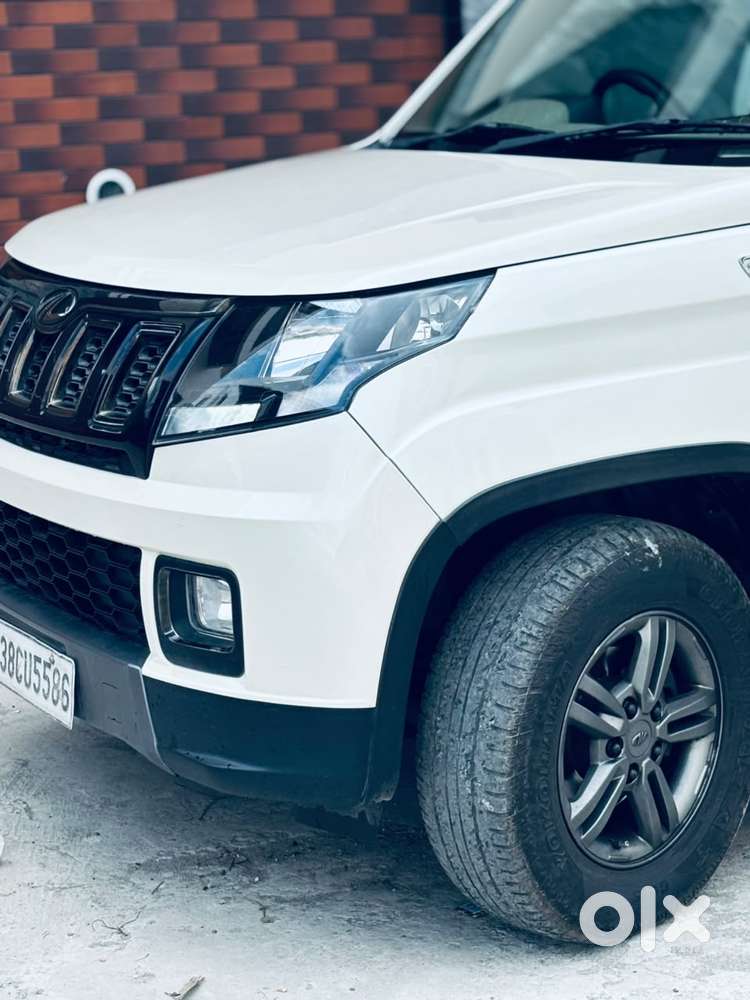 Mahindra Tuv 300 T10, 2019, Diesel