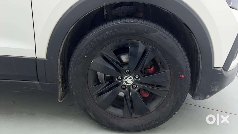 Skoda Kushaq 1.0 Tsi Ambition At, 2023, Petrol