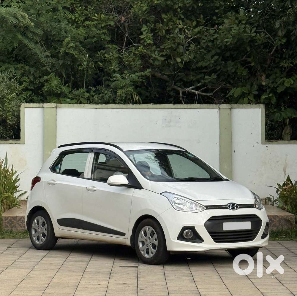 Hyundai I10 Sportz, 2016, Petrol