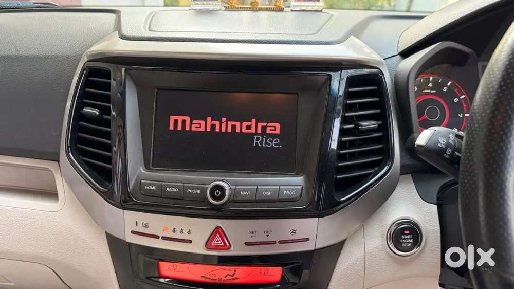 Mahindra Xuv300 2019 Petrol Well Maintained