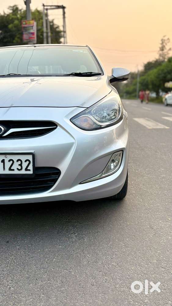 Hyundai Verna 1.6 Sx Vtvt, 2013, Petrol