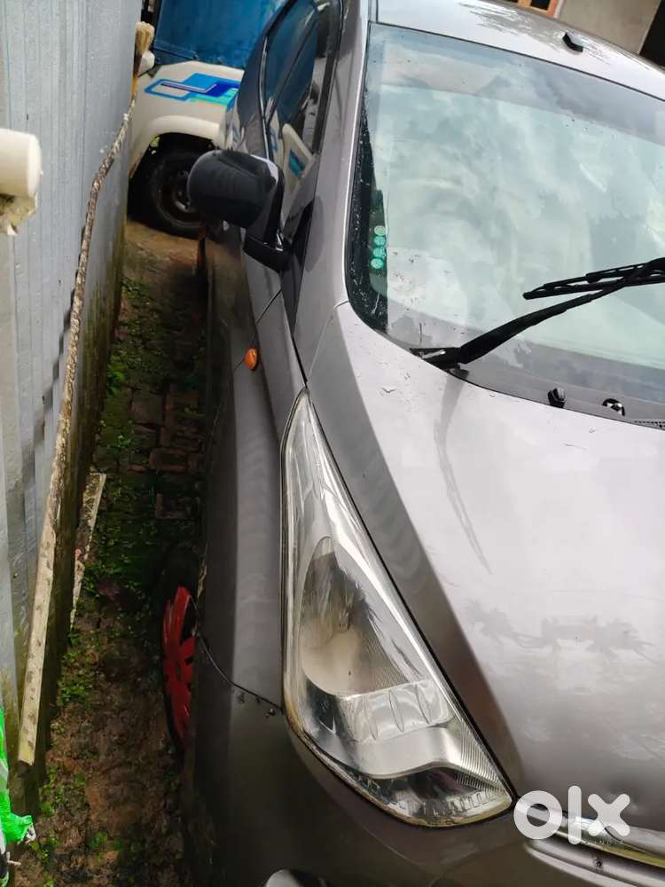 Hyundai Eon 2013 Petrol 800000 Km Driven