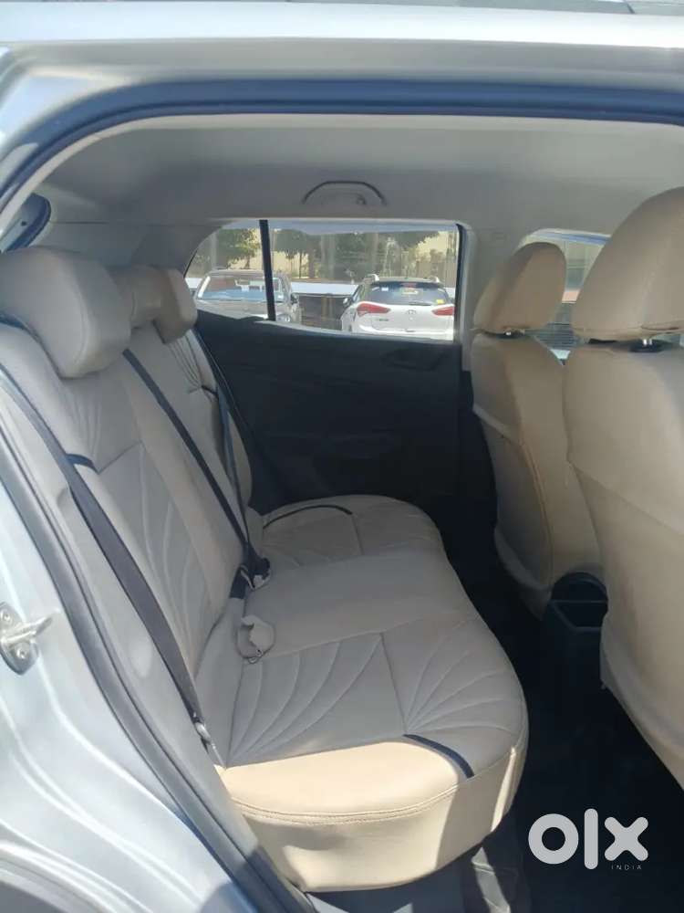 Skoda Kylaq 2025 Petrol 24580 Km Driven
