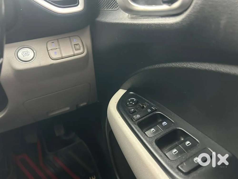 Hyundai Venue [2022-ongoing] 1.5 CRDi SX, 2024, Diesel