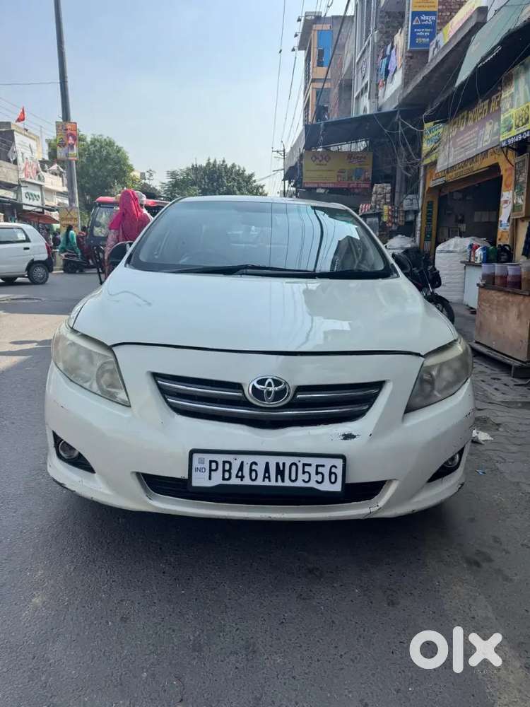Toyota Corolla Altis 2010