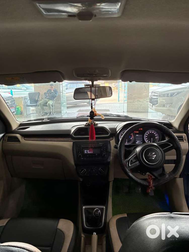 Maruti Suzuki Swift Dzire Vxi(o) Mt, 2017, Petrol