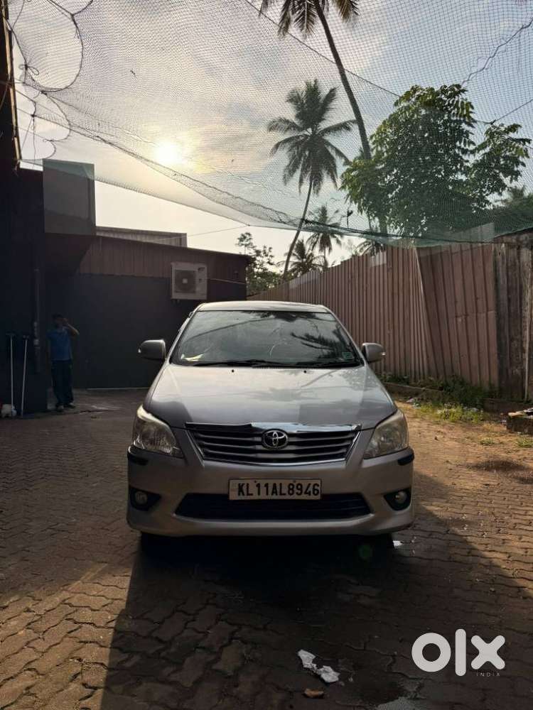Toyota Innova 2.5 V 7 Str, 2012, Diesel