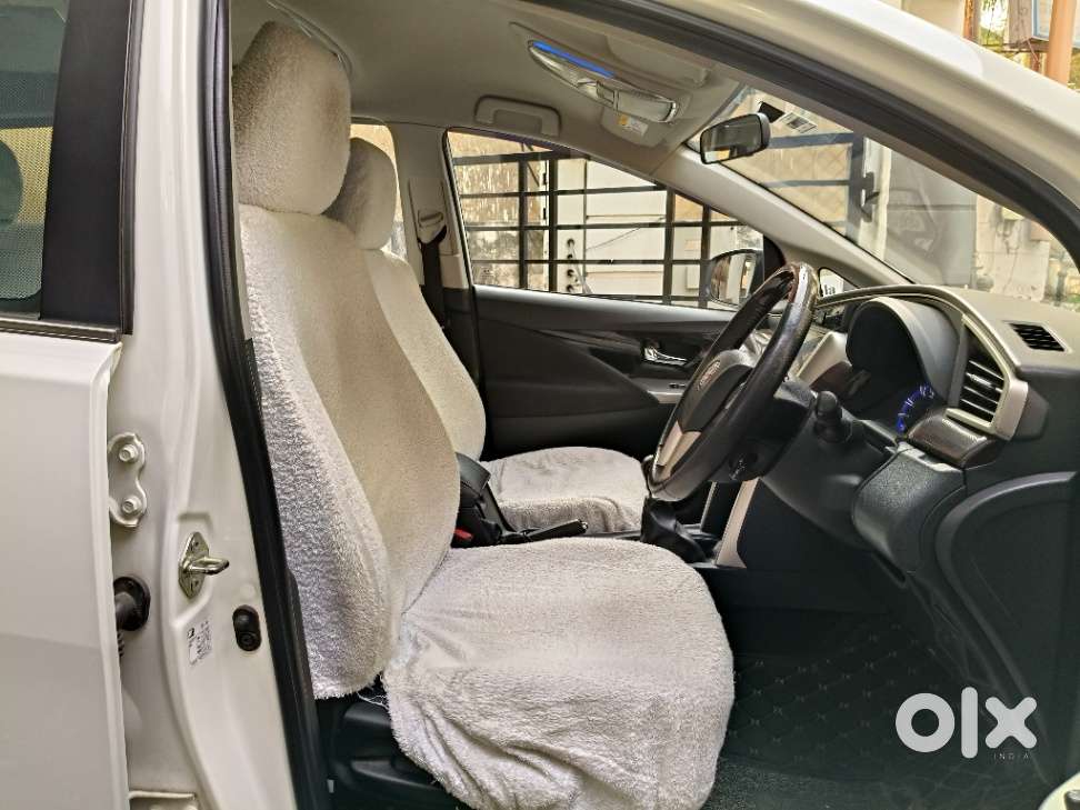 Toyota Innova Crysta [2020-ongoing] 2.4 Vx 8 Str, 2022, Diesel