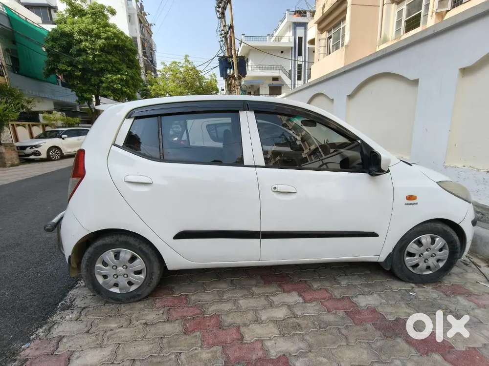 Hyundai I10 2013 Petrol Well Maintained ,sunroof (special Feature)
