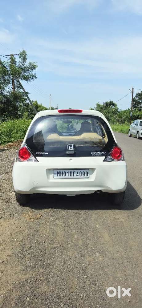 Honda Brio Mt 2012