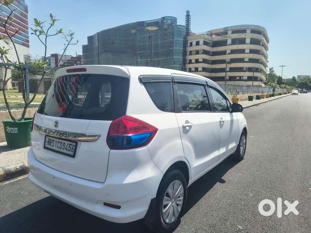 Maruti Suzuki Ertiga Lxi Shvs, 2017, Cng & Hybrids