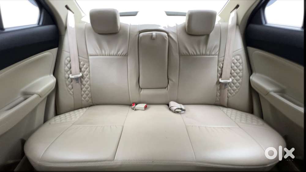 Maruti Suzuki Dzire 1.2 Vxi Amt, 2019, Petrol