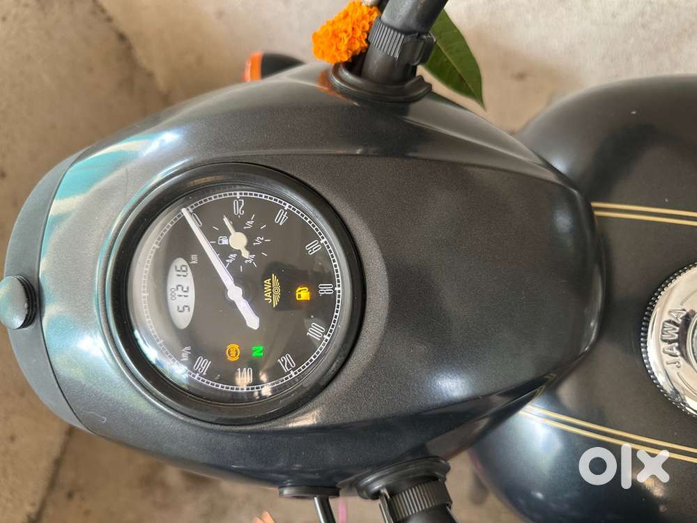 Jawa Perak 2020 km driven