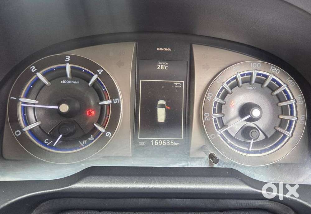 Toyota Innova Crysta 2.4 Z 7 Str, 2016, Diesel