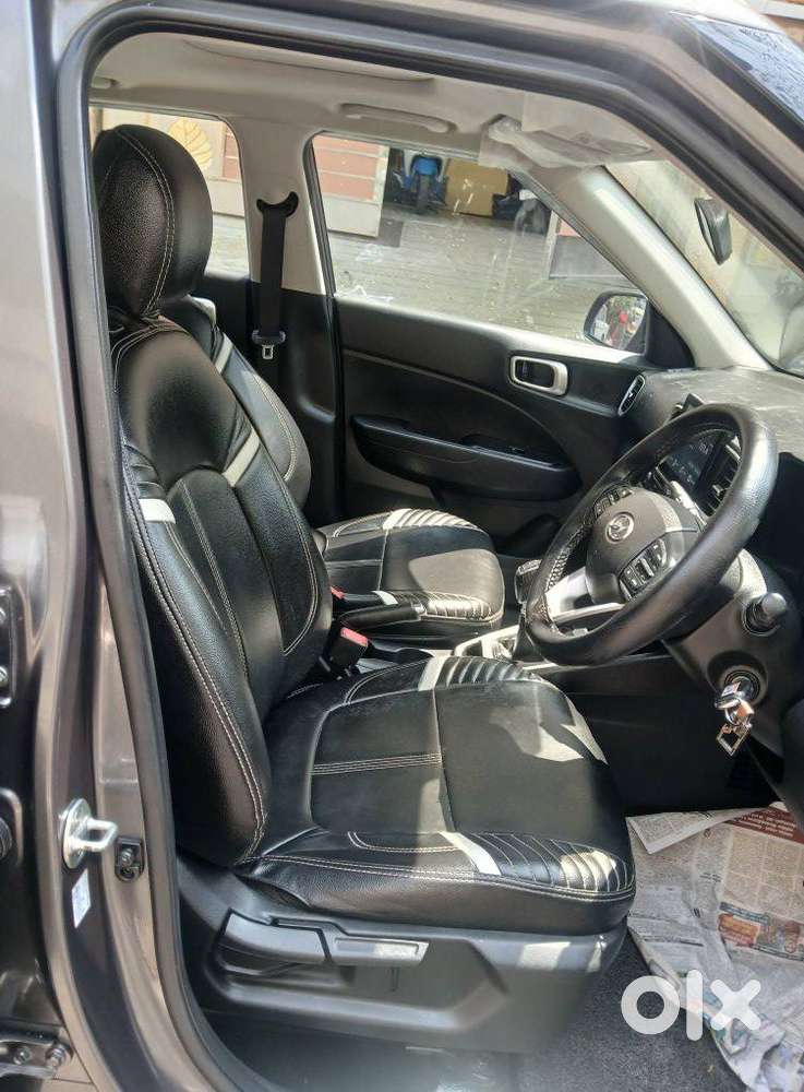 Hyundai Venue 1.0 Sx Turbo Imt Dual Tone Sport, 2021, Petrol