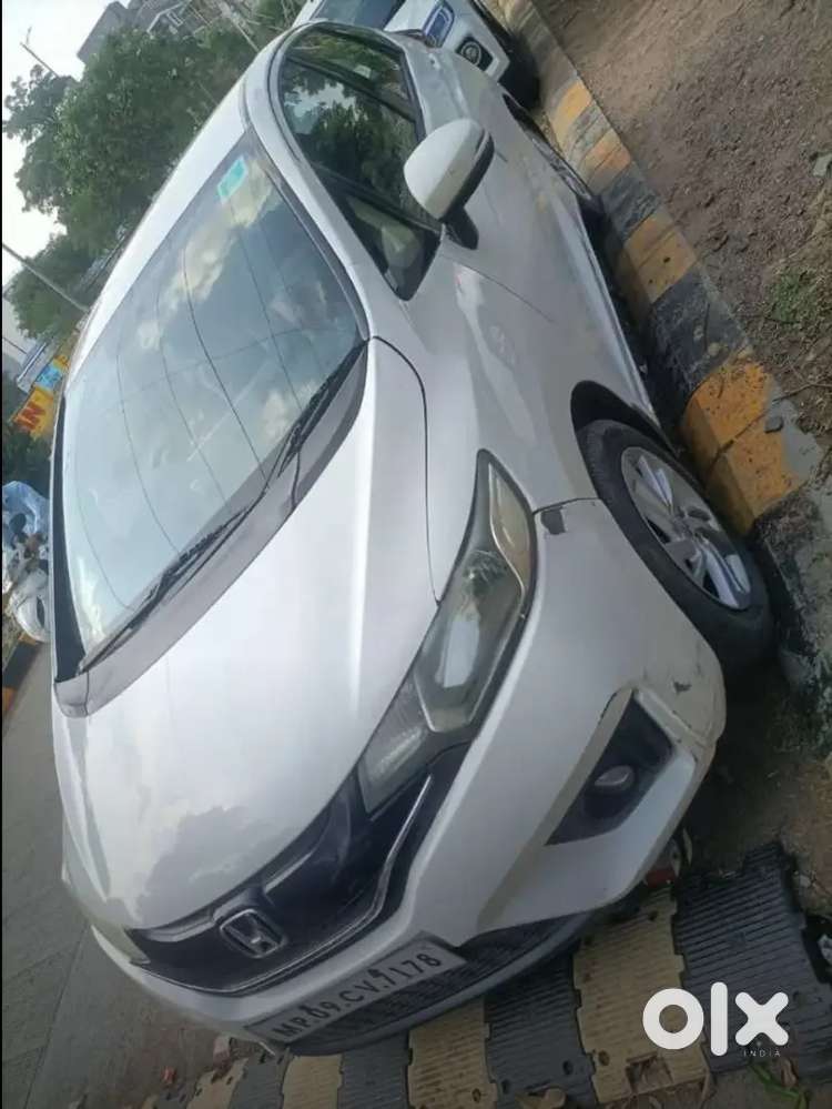 Top Condition Honda Jazz V At 2017