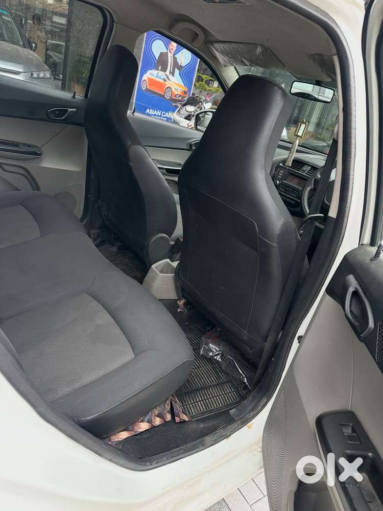 Tata Tiago 1.2 Revotron Xt, 2018, Petrol