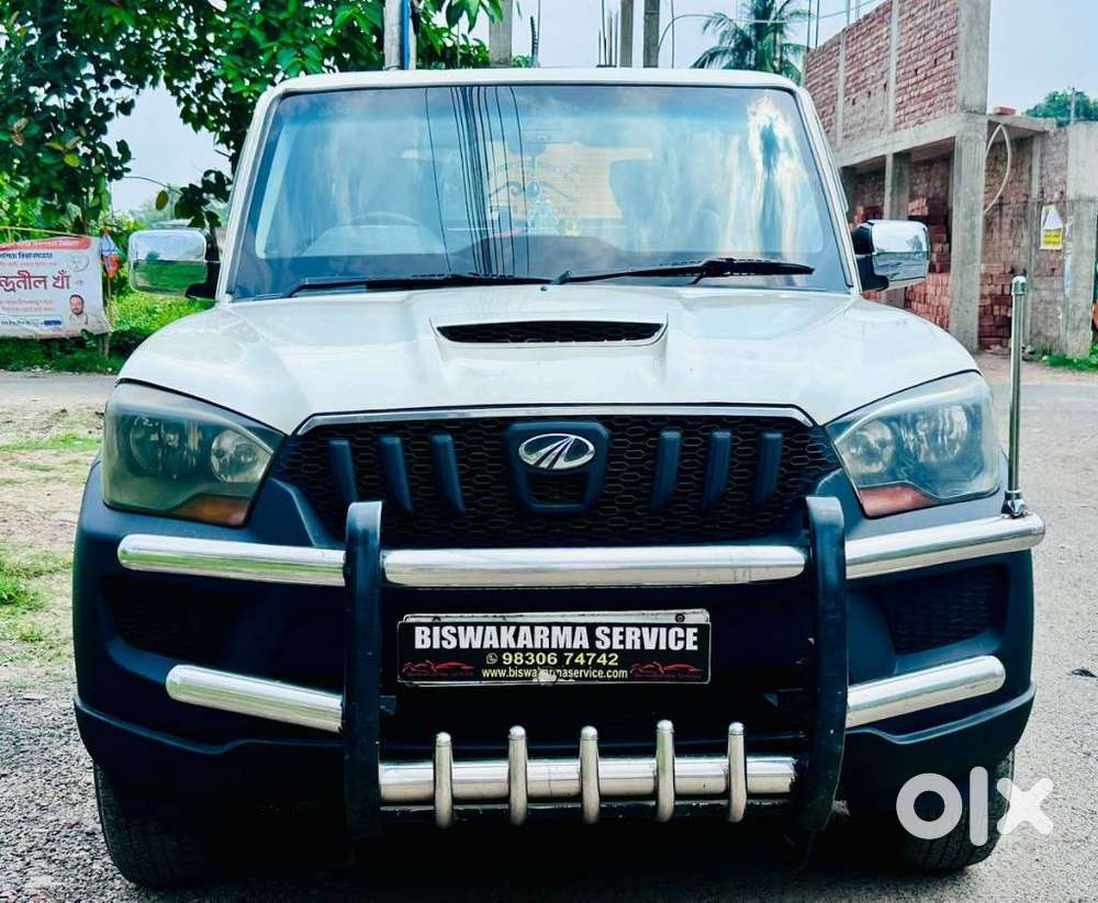 Mahindra Scorpio S4 Plus 9s, 2014, Diesel