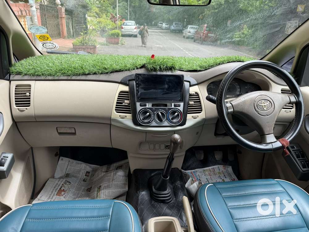 Toyota Innova 2.5 G4 Diesel 8-seater, 2005, Diesel